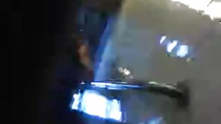 Piščanec se nagiba, da bi bil grbast