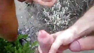 Rjavolaska pade na kolena in piha