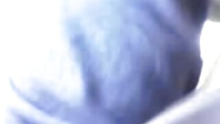 Tako lepa rjavolaska naredi odlično vročo spletno kamero za ves svet, prekleto!