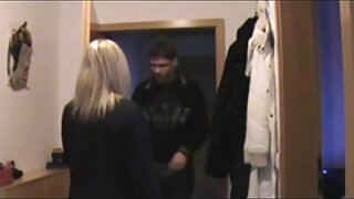 Dekle piha, nato pa seksa in spermi v usta