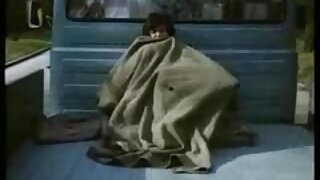 Nežna punčka z bradavico