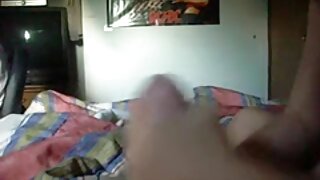 Tako lepa rjavolaska žena raje petelin kot obiskuje svojo družino,! sveti kurac!