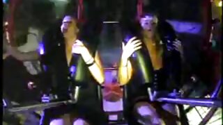 Blondinka rit pribita z majskim orodjem