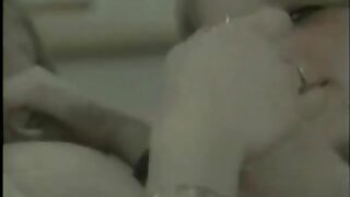 Tako lepa blondinka milf punca naredi seks zabaven z mladim črnim tipom,!prekleto!