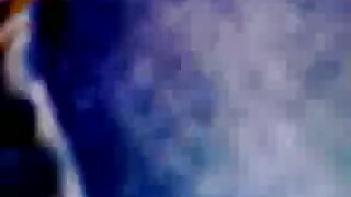 Pohotni francoski par se zabava, ko je hiša prazna staršev, uživajte