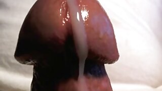 Rad se igram z njenimi joški