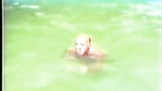 Domače MILF akcija in vroče prekleto