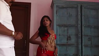 Hot desi babe prevzame dva tiča