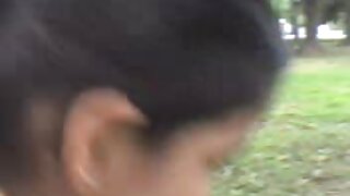 Tako lepa rjavolaska žena peklensko faha, ko staršev ni doma