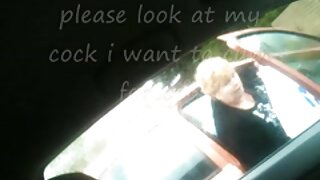 Tako lepa japonska ameriška žena poskrbi za zabaven seks v kadi z možem