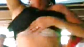 Seksi dekleta ugajajo enemu fantu