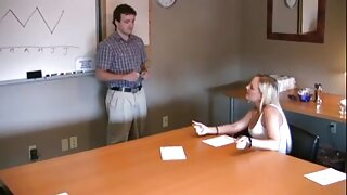 Tako se lepa rjavolaska bivša punca preda svojemu bivšemu tiču ​​in sprejme ta video