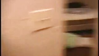 Lepa amaterska punca z odličnimi joški dobi vrtanje