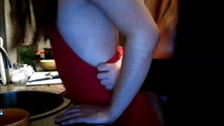 Emo teen blowjob svojega fanta na prostem