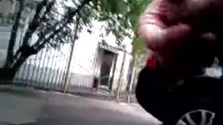 Precej rjavolaska milf žena raje petelin, ko so njeni starši v cerkvi nedeljo