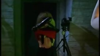 Seksi rjavolaska, princesa, ki se zatika petercu