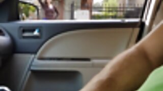 Kosato muco dražijo