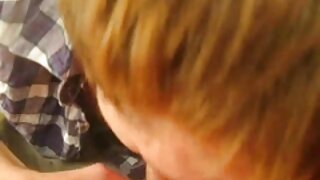 Tako lepa blond punca naredi hudičevo fahanje, ko starši spijo,!prekleto!