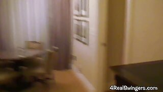 Seksi in zaobljene najstnice zabijajo od zadaj